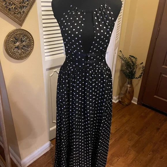 Shein Dresses | Shein Plus/Curve Cutout Tie Back Polka Dot Halter Dress Nwot- 1XL | Color: Black/White | Size: 1x | Hautecouturebyj's Closet